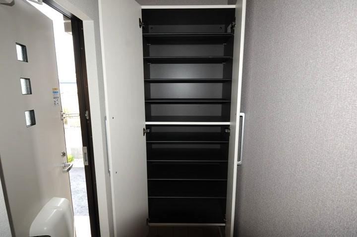 シューズボックス