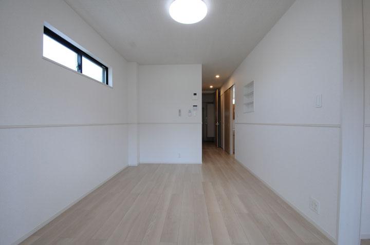 ﾘﾋﾞﾝｸﾞﾀﾞｲﾆﾝｸﾞｷｯﾁﾝ