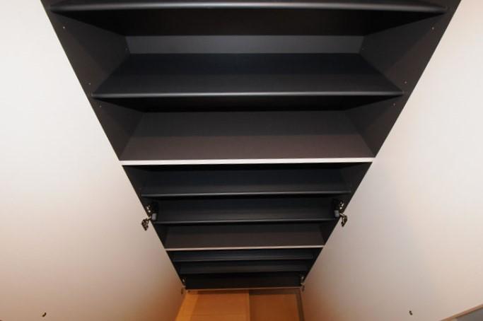 シューズボックス