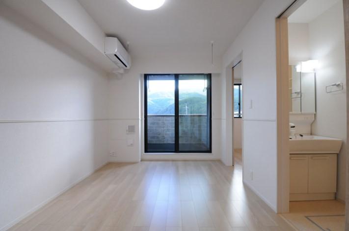 ﾘﾋﾞﾝｸﾞﾀﾞｲﾆﾝｸﾞｷｯﾁﾝ