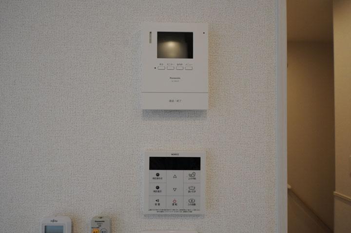 モニタ付インターホン