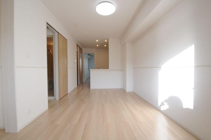 ﾘﾋﾞﾝｸﾞﾀﾞｲﾆﾝｸﾞｷｯﾁﾝ