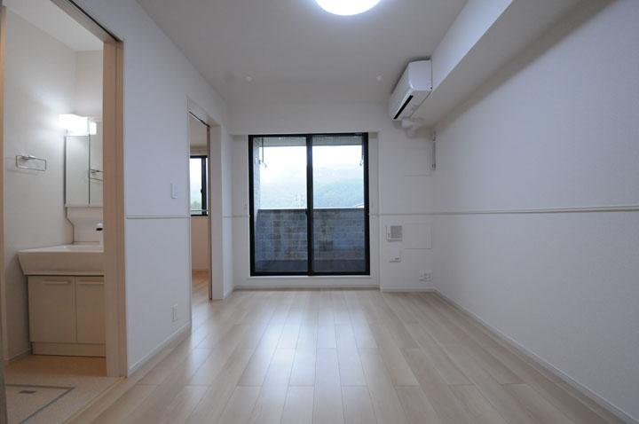 ﾘﾋﾞﾝｸﾞﾀﾞｲﾆﾝｸﾞｷｯﾁﾝ