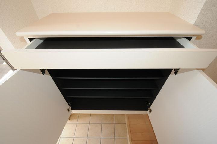 シューズボックス