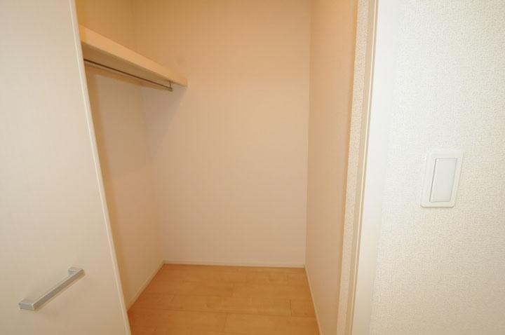 ｳｫｰｸｲﾝｸﾛｰｾﾞｯﾄ