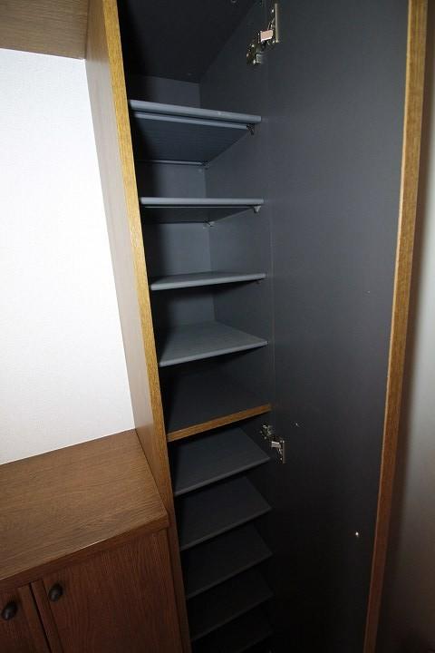 シューズボックス