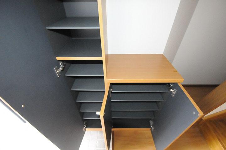 シューズボックス