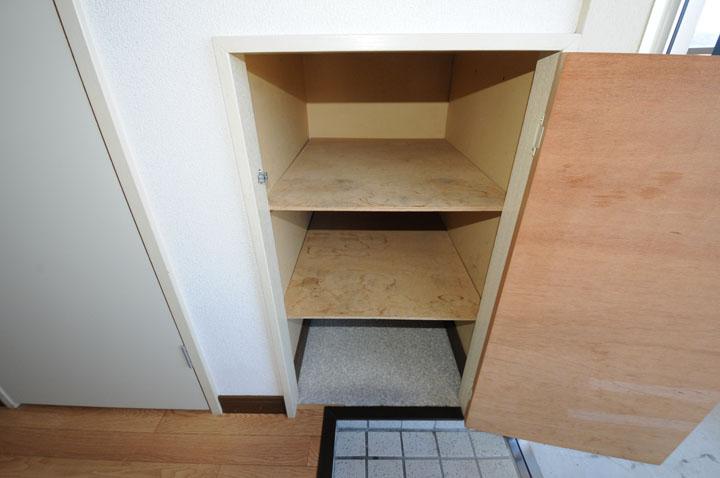 シューズボックス