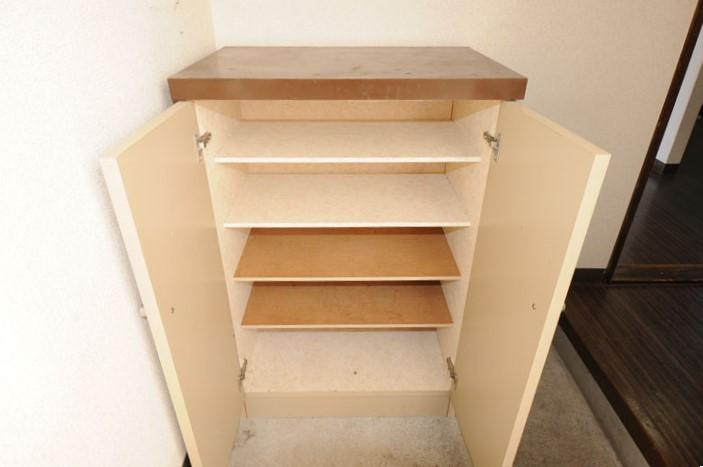 シューズボックス