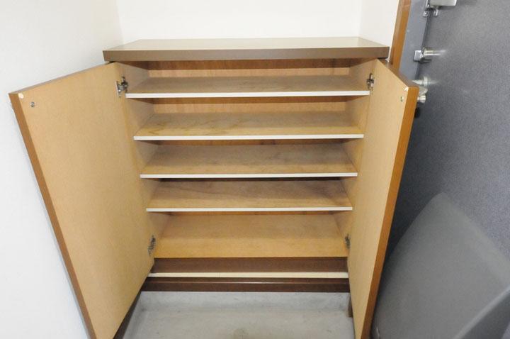 シューズボックス