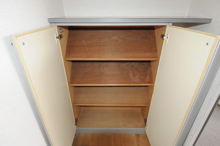 シューズボックス