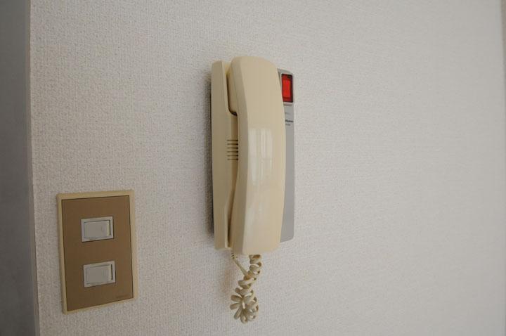 インターホン