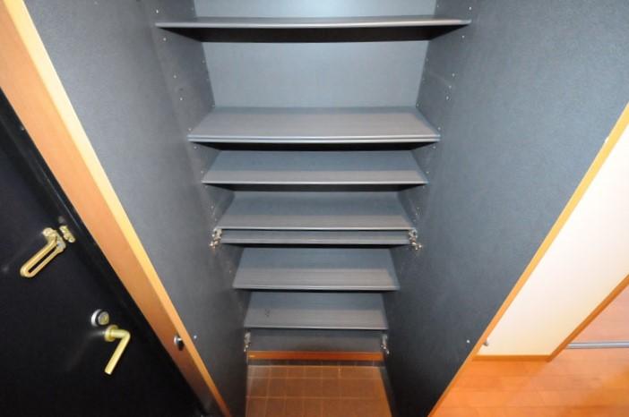 シューズボックス