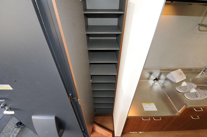 シューズボックス