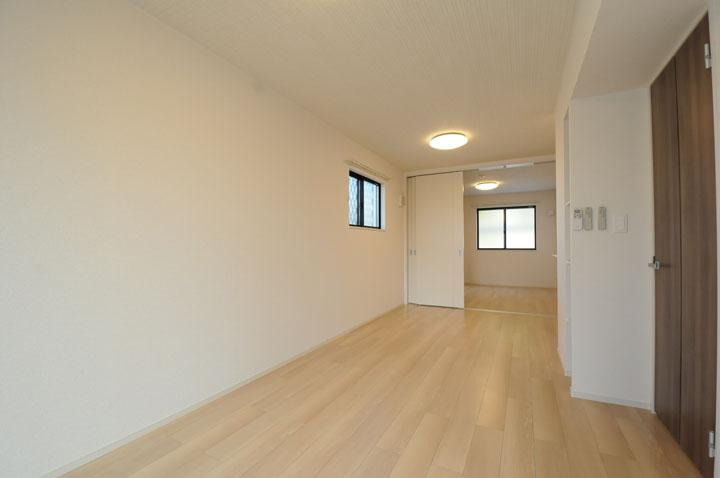 ﾘﾋﾞﾝｸﾞﾀﾞｲﾆﾝｸﾞ