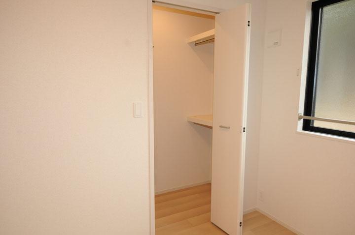 ｳｫｰｸｲﾝｸﾛｰｾﾞｯﾄ