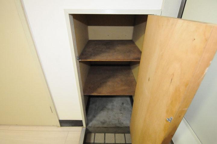 シューズボックス