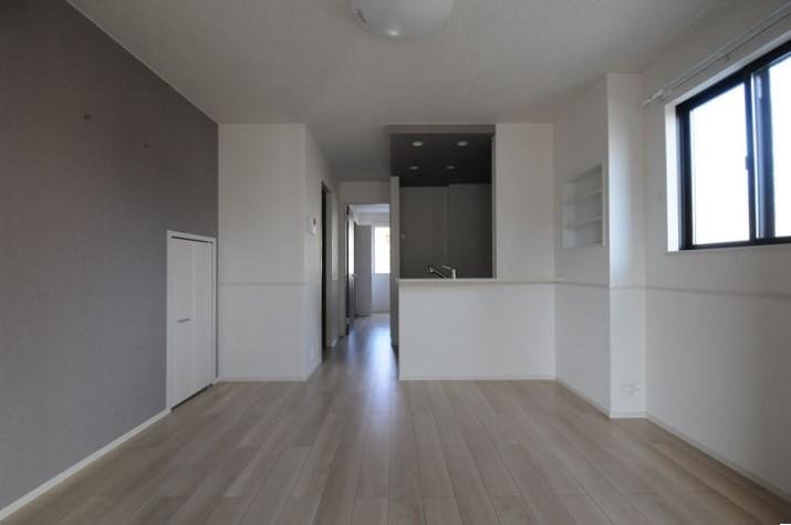 ﾘﾋﾞﾝｸﾞﾀﾞｲﾆﾝｸﾞｷｯﾁﾝ