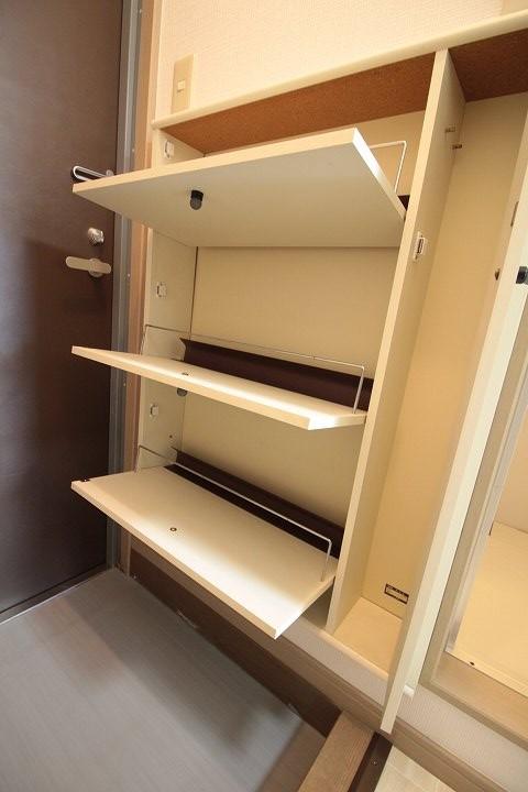 シューズボックス