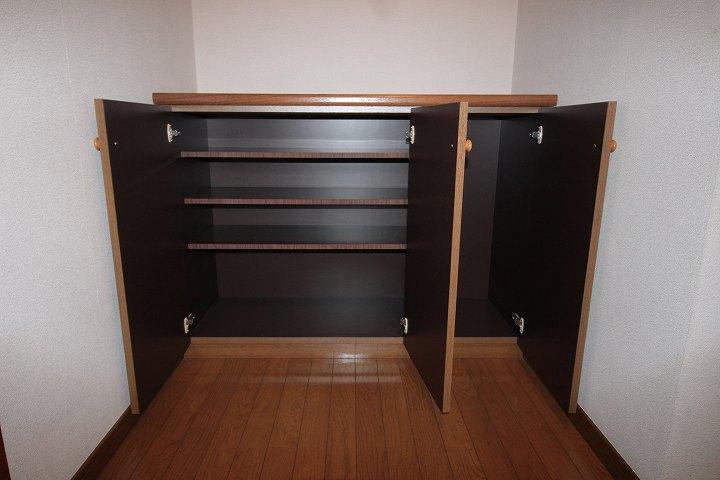 シューズボックス