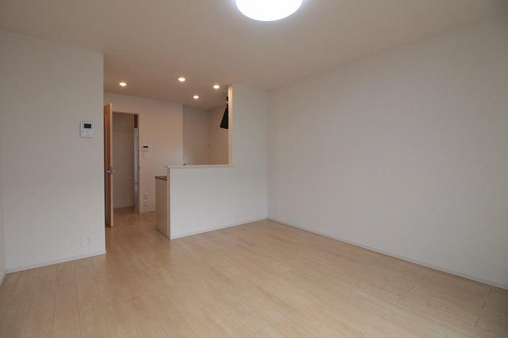 ﾘﾋﾞﾝｸﾞﾀﾞｲﾆﾝｸﾞｷｯﾁﾝ