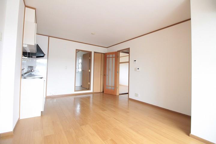 ﾘﾋﾞﾝｸﾞﾀﾞｲﾆﾝｸﾞｷｯﾁﾝ