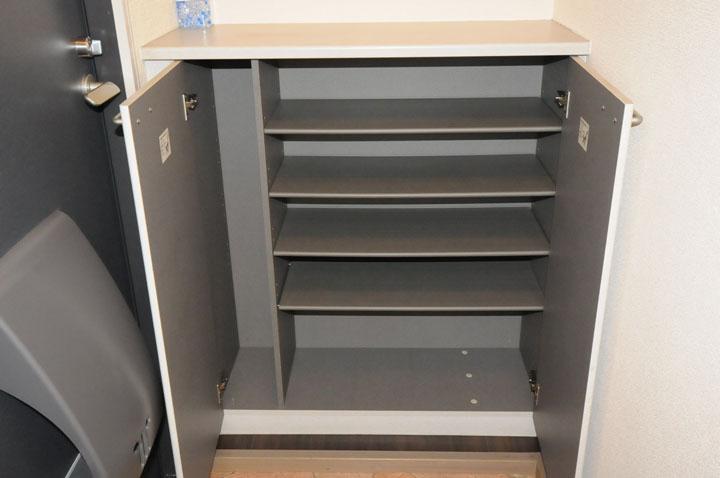 シューズボックス