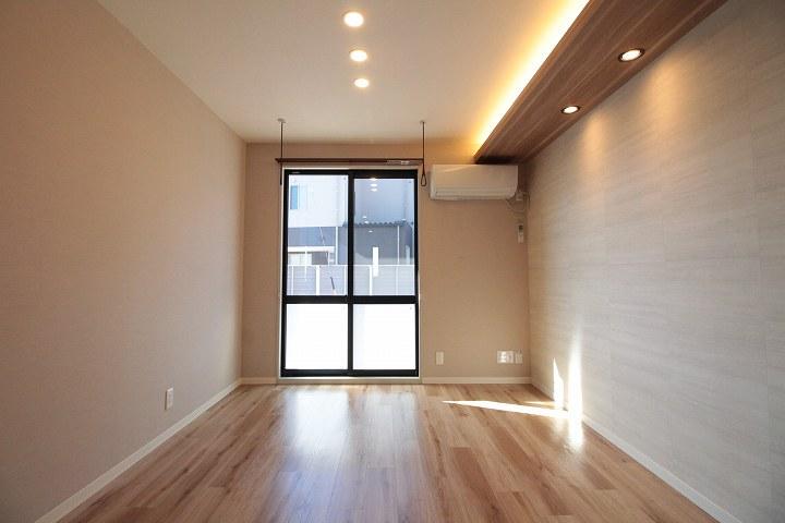 ﾘﾋﾞﾝｸﾞﾀﾞｲﾆﾝｸﾞｷｯﾁﾝ