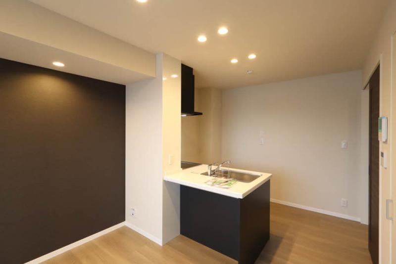 ﾘﾋﾞﾝｸﾞﾀﾞｲﾆﾝｸﾞｷｯﾁﾝ