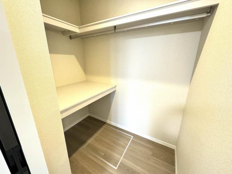 ｳｫｰｸｲﾝｸﾛｰｾﾞｯﾄ