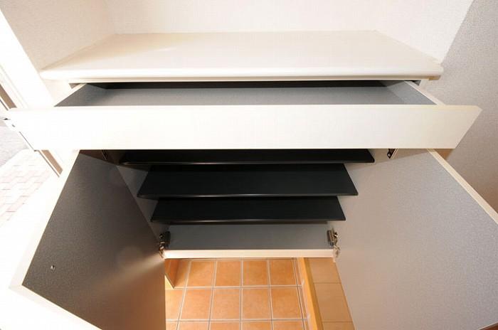 シューズボックス