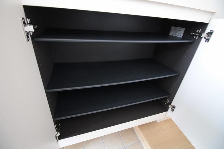 シューズボックス