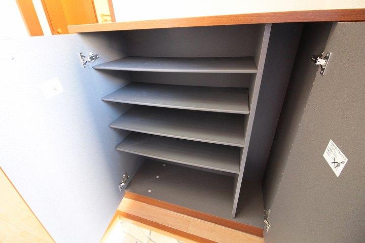 シューズボックス