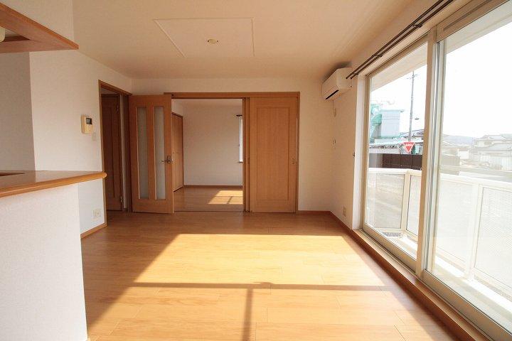 ﾘﾋﾞﾝｸﾞﾀﾞｲﾆﾝｸﾞｷｯﾁﾝ