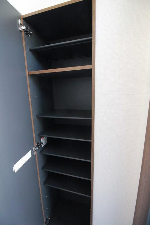 シューズボックス