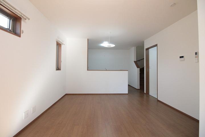 ﾘﾋﾞﾝｸﾞﾀﾞｲﾆﾝｸﾞｷｯﾁﾝ