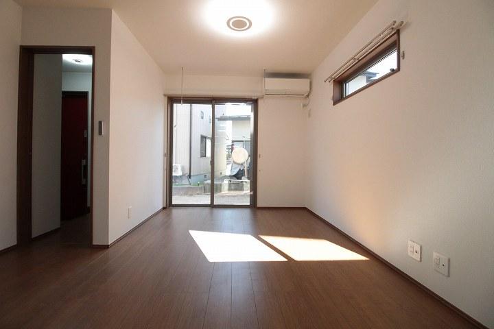 ﾘﾋﾞﾝｸﾞﾀﾞｲﾆﾝｸﾞｷｯﾁﾝ