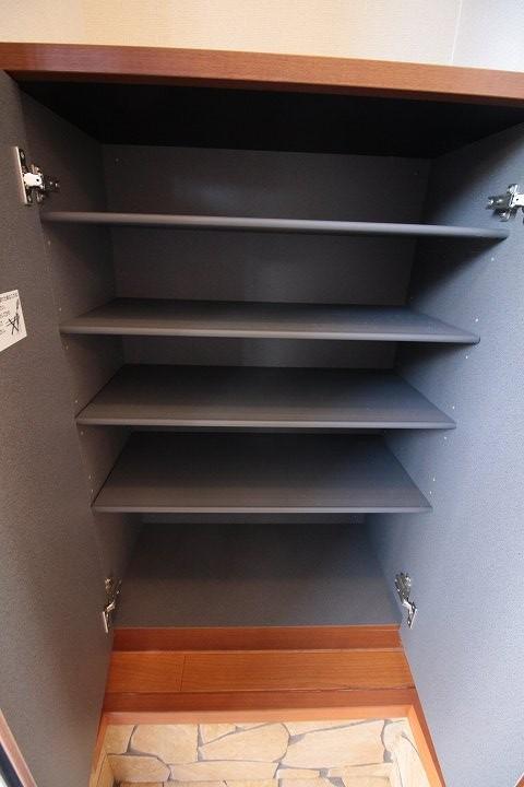 シューズボックス