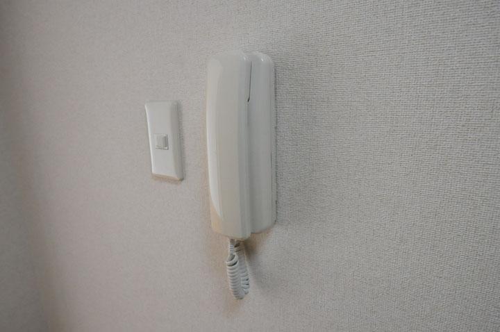インターホン