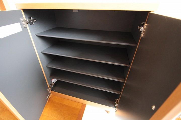 シューズボックス