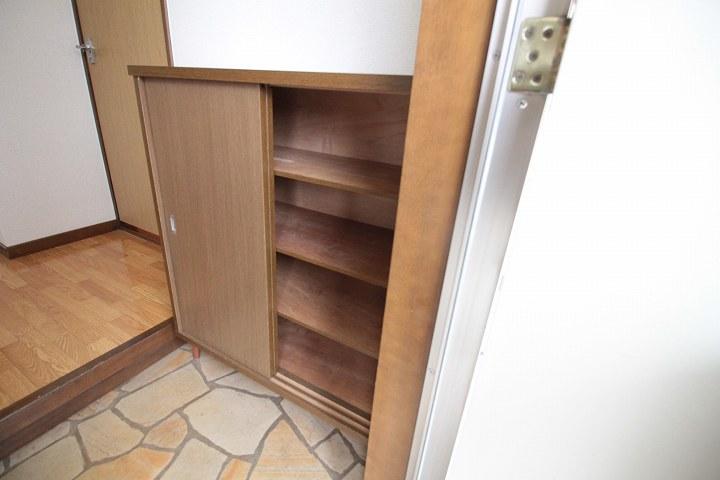 シューズボックス