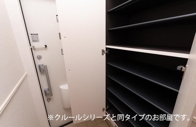 シューズボックス