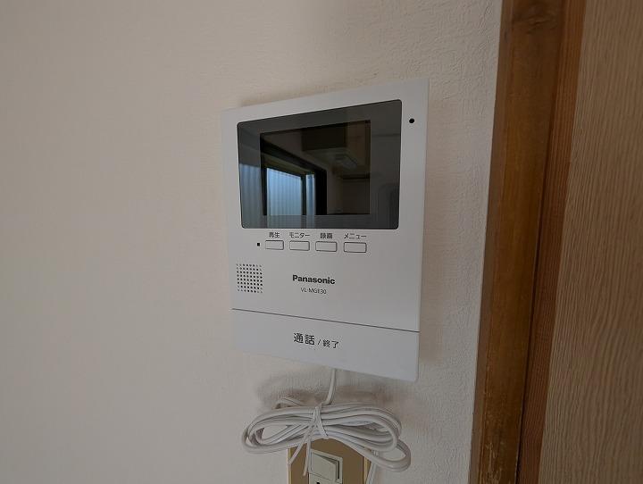 モニタ付インターホン