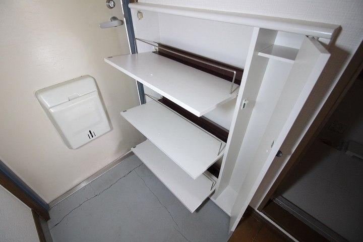 シューズボックス