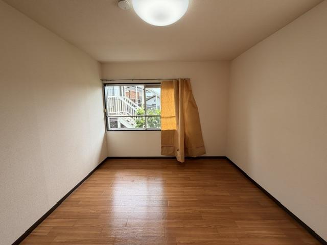 洋室1