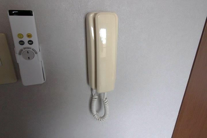 インターホン