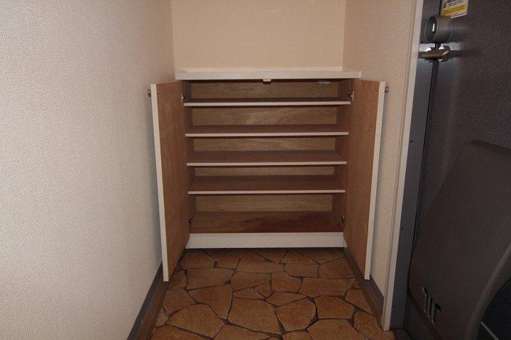 シューズボックス