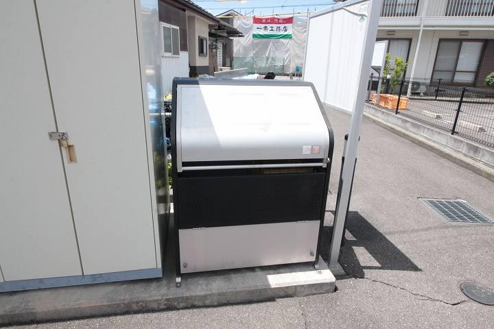 ゴミ回収ボックス