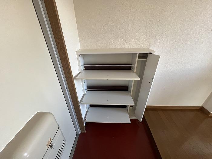 シューズボックス