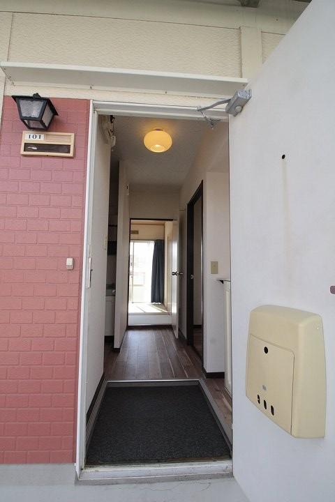 玄関2